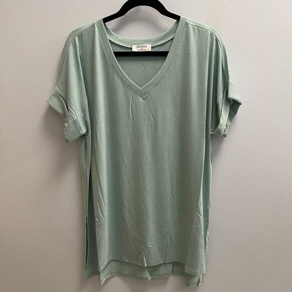 Zenana High Low Hem Short Sleeve V-Neck Top - Sage Green - Size L - NWT - Picture 1 of 5